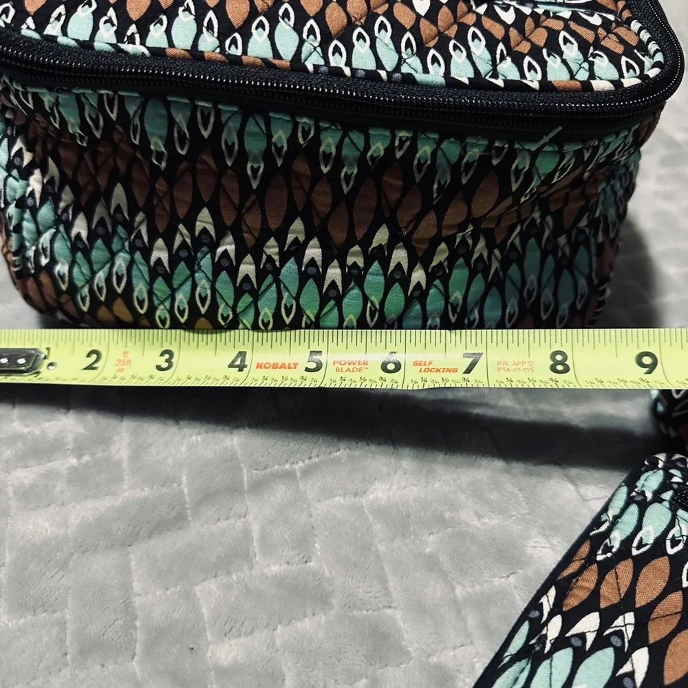 Vera Bradley zip wristlet